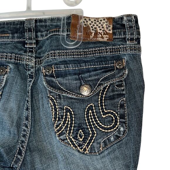 MEK DNM Ladies Medium Wash Distressed "Easy Boot Cut" Jeans, Size 28 - Picture 6 of 6